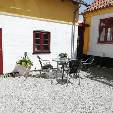 Rosengarden Bed and Breakfast Føllenslev