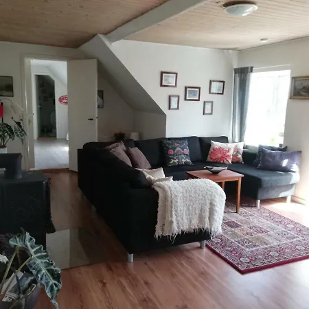 Rosengarden Bed and Breakfast Føllenslev