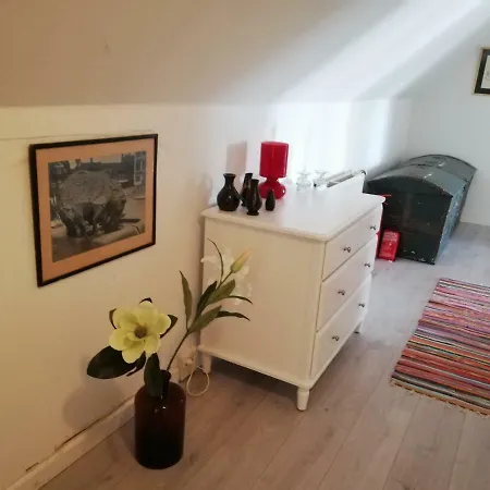 Rosengarden Bed and Breakfast Føllenslev