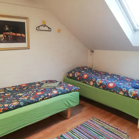 Rosengarden Bed and Breakfast Føllenslev